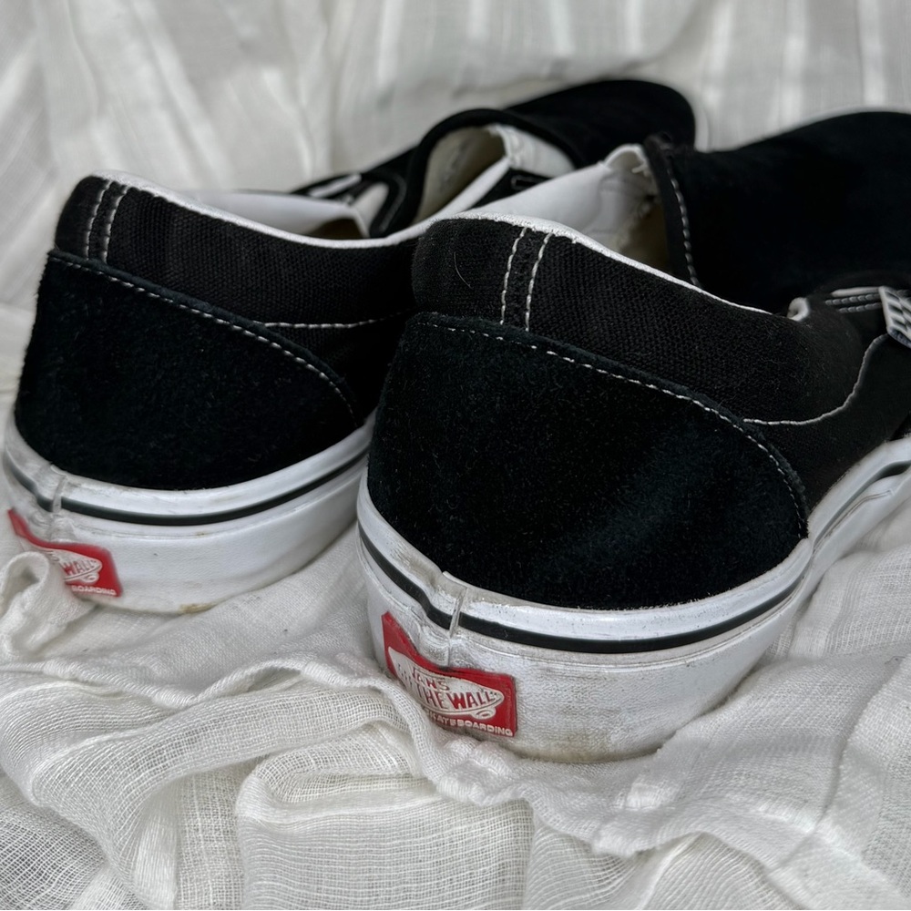 Vans Classic Skate Slip On Shoe • Black & White - Picture 4 of 6